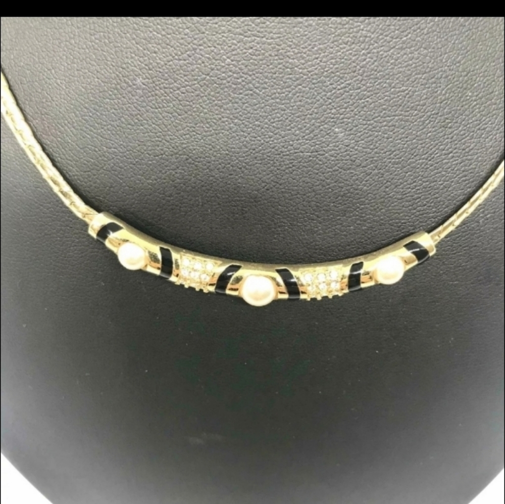 🥳2xHP🥳Christian Dior Gold & Faux Pearl Necklace